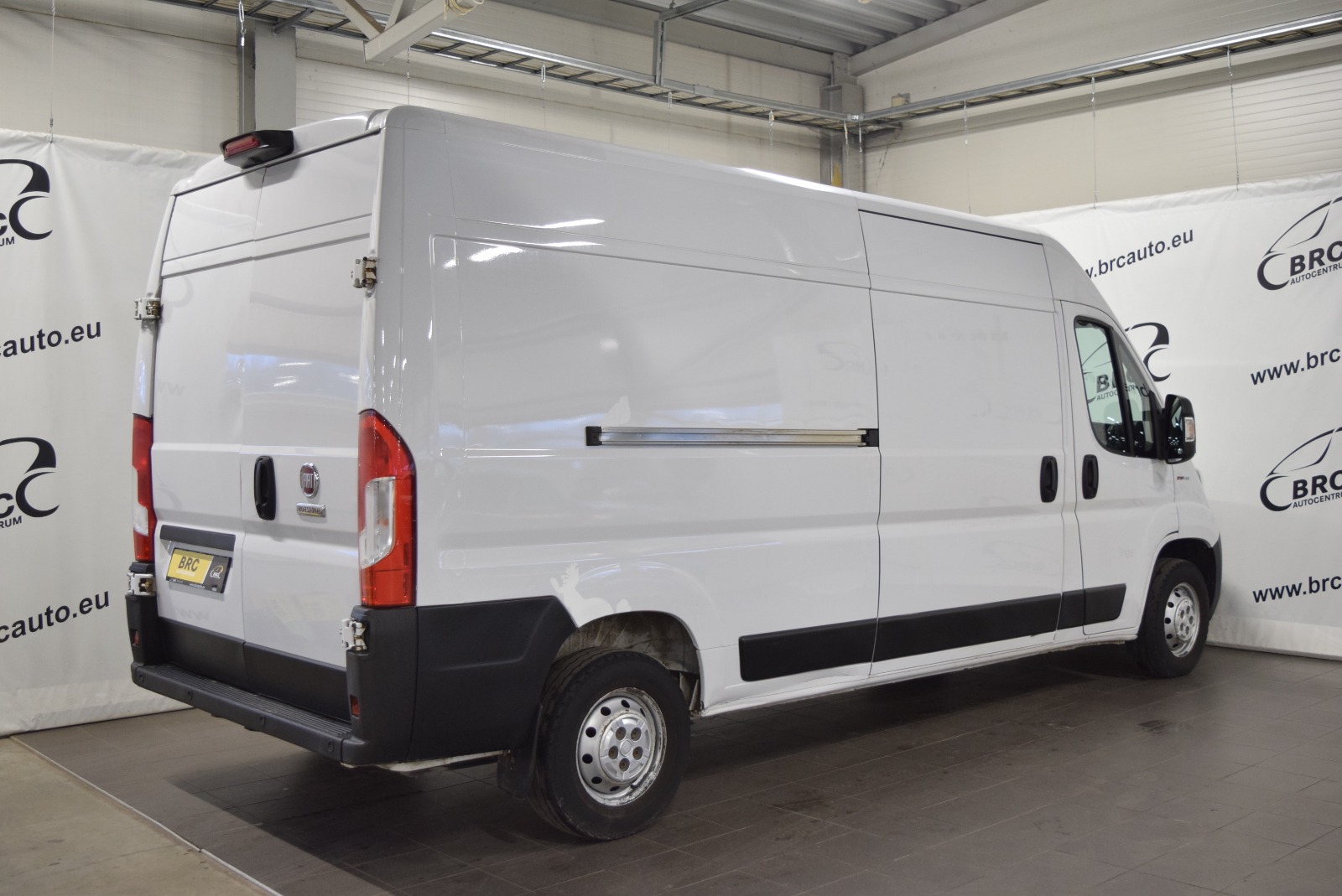 private.leasing.objectsforsale.alt.uniSaleTypeCommercialVehicle Fiat Ducato