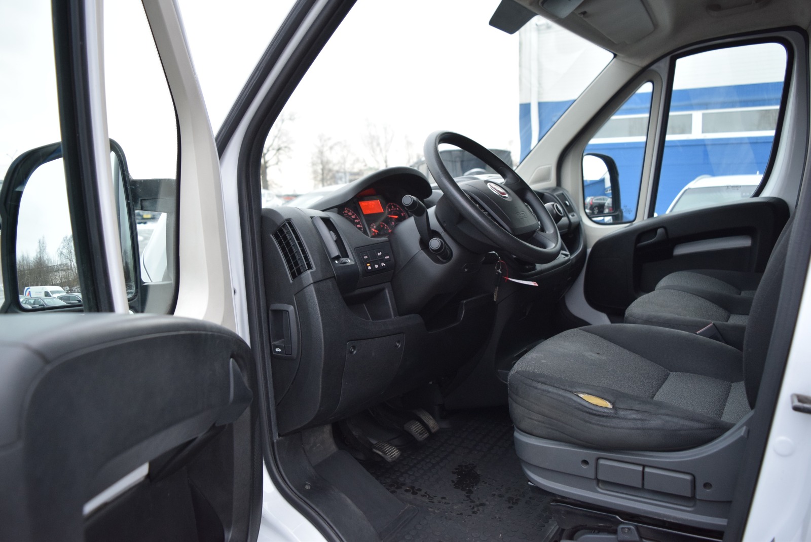 private.leasing.objectsforsale.alt.uniSaleTypeCommercialVehicle Fiat Ducato