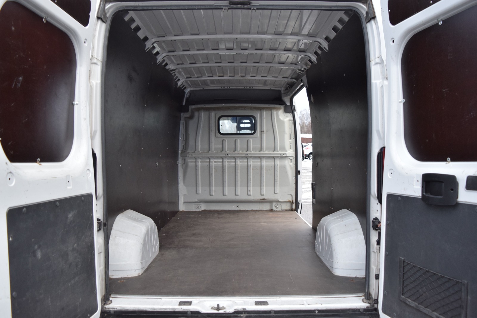 private.leasing.objectsforsale.alt.uniSaleTypeCommercialVehicle Fiat Ducato