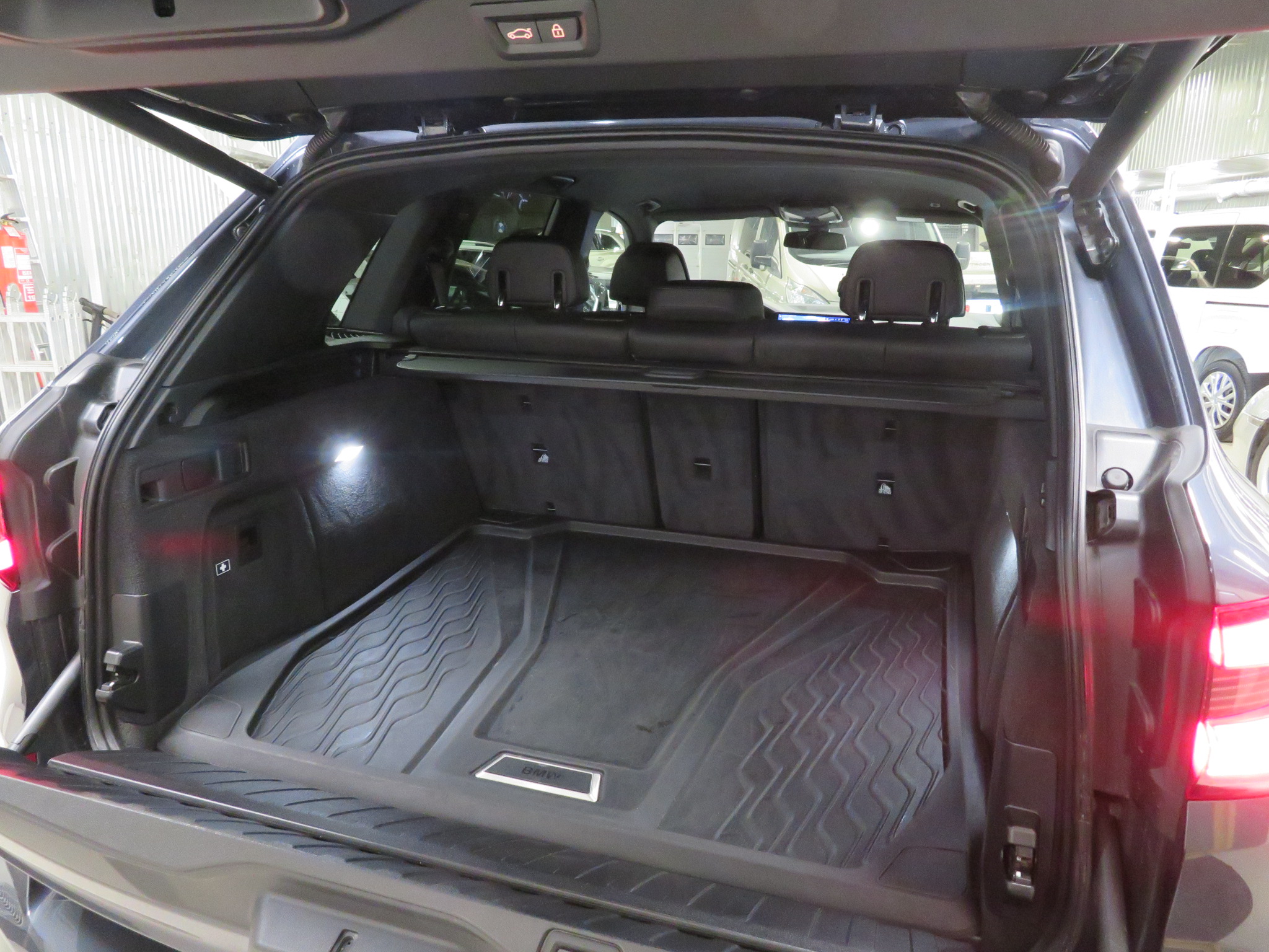 Vieglā automašīna: BMW X5