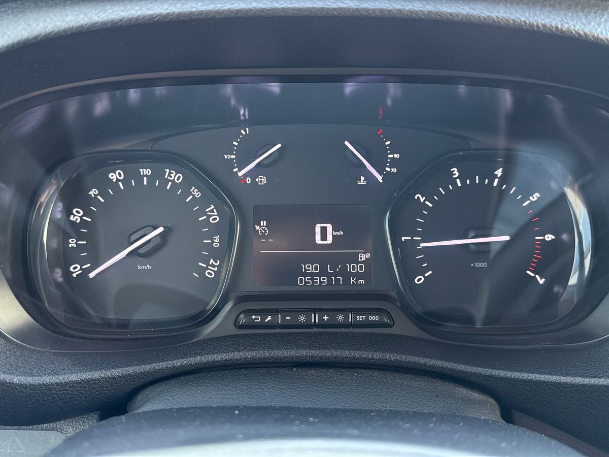 Vieglā automašīna: Toyota Proace