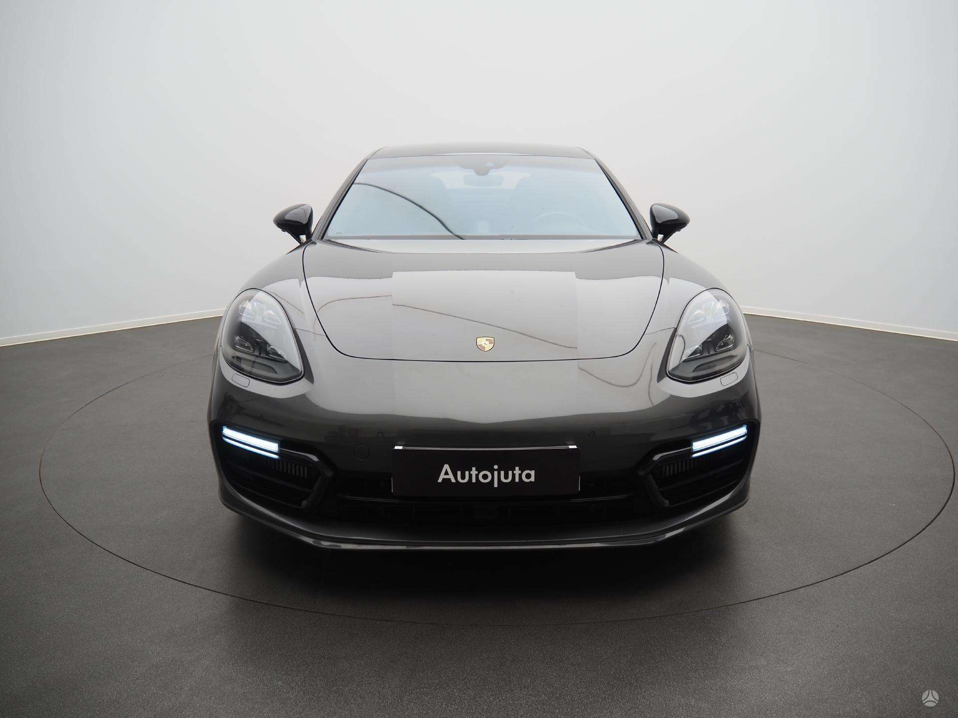 Vieglā automašīna: Porsche Panamera