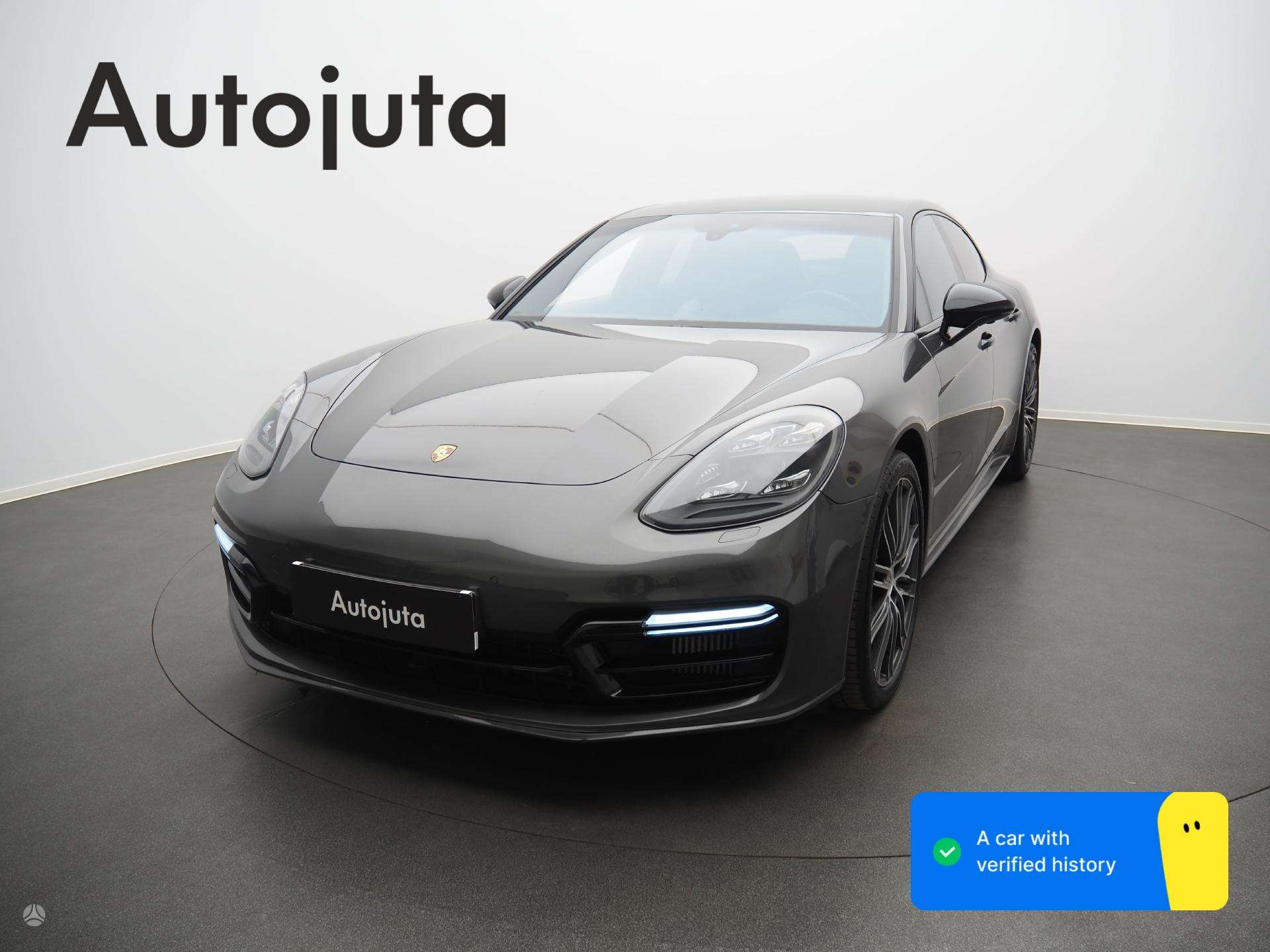 Vieglā automašīna: Porsche Panamera