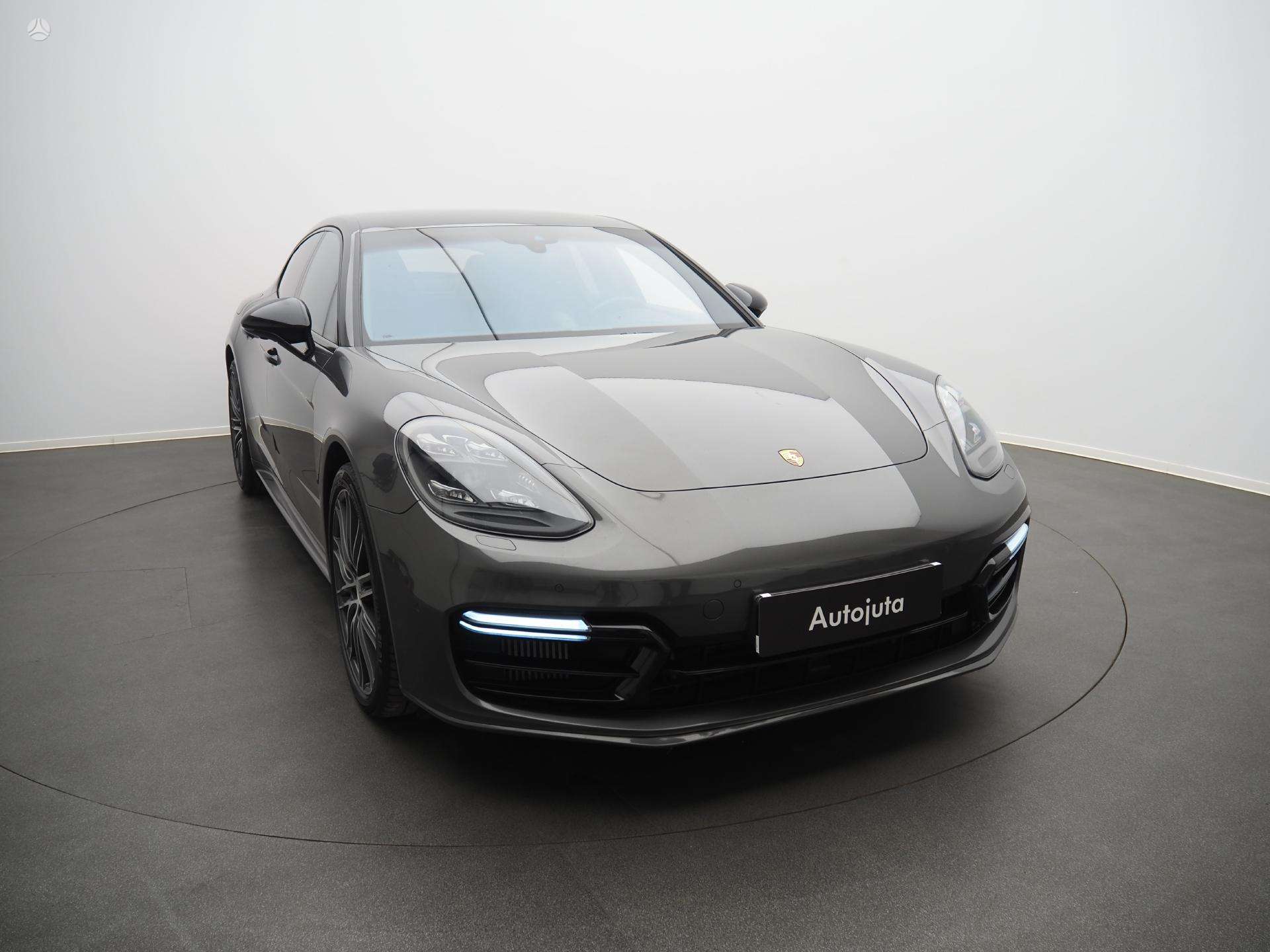 Vieglā automašīna: Porsche Panamera