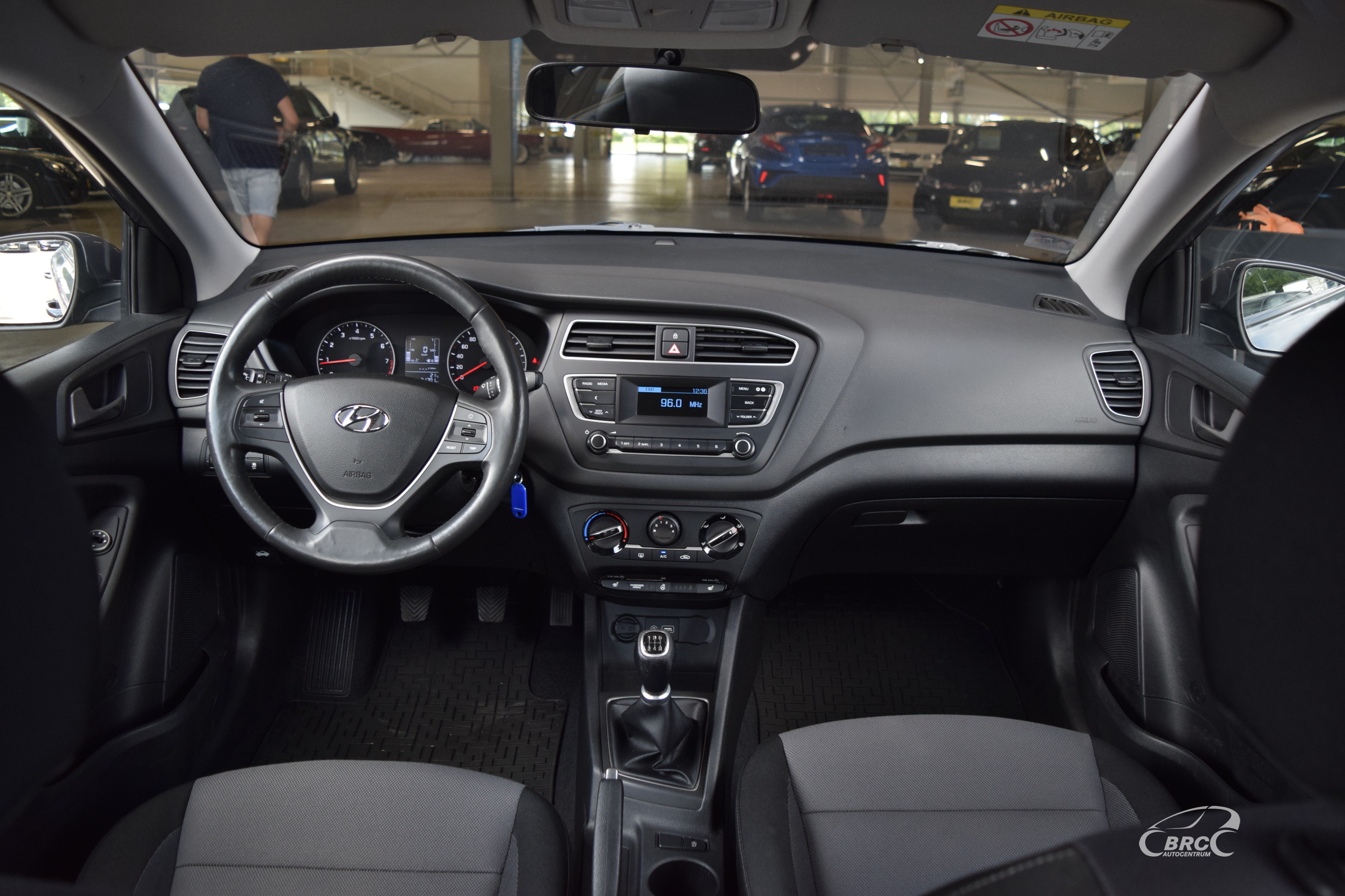 Легковой автомобиль: Hyundai I20