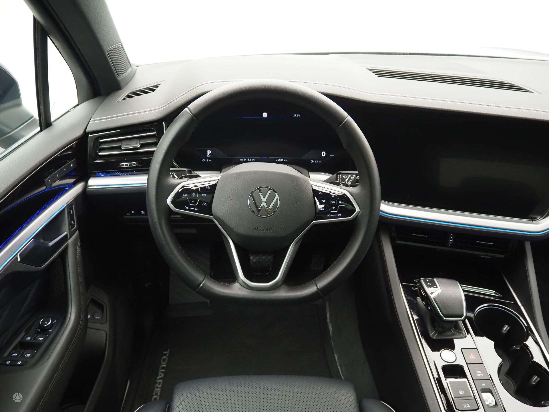 Vieglā automašīna: Volkswagen Touareg