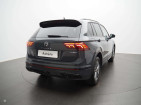 Легковой автомобиль: Volkswagen Tiguan