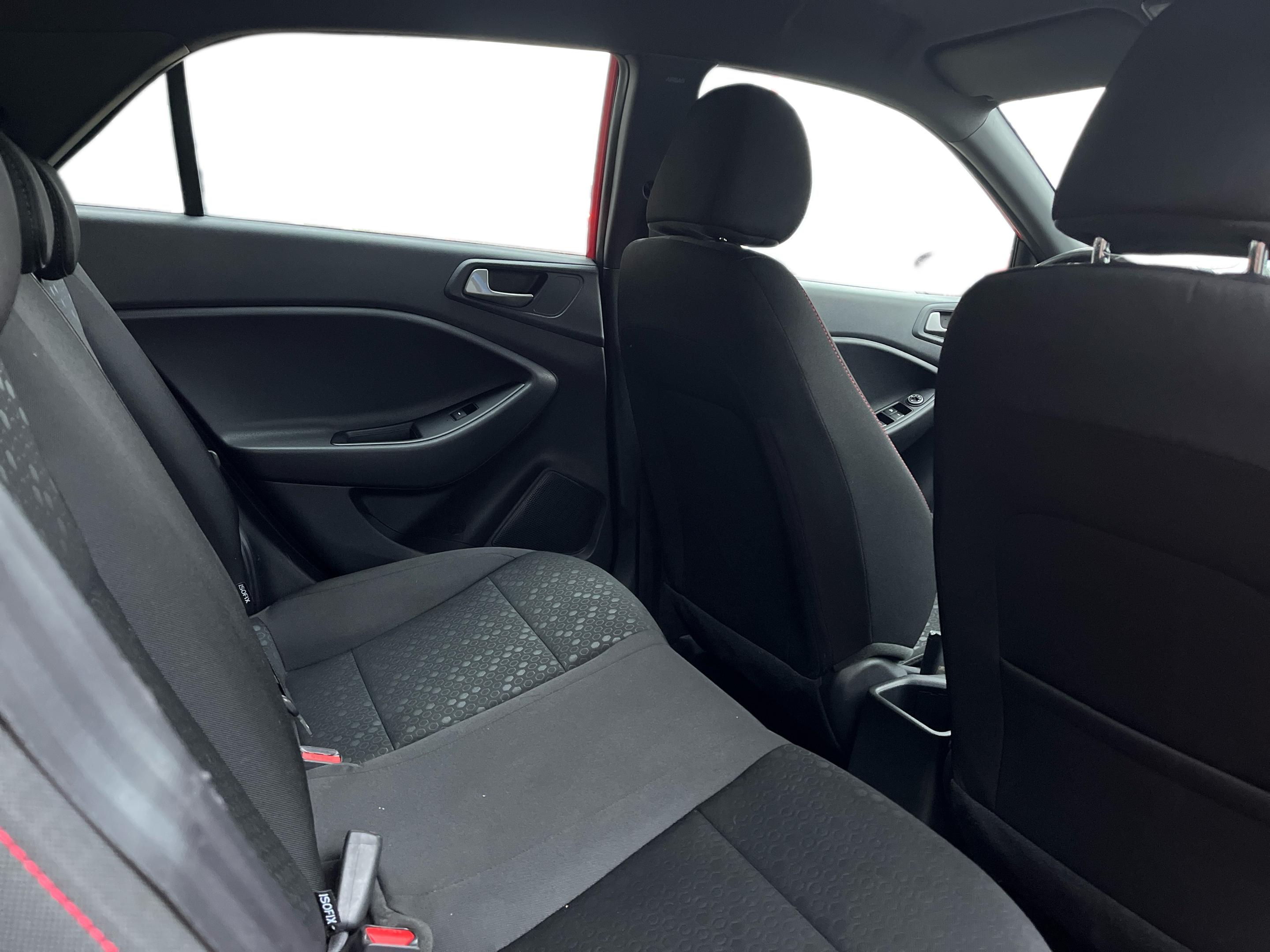 Легковой автомобиль: Hyundai I20