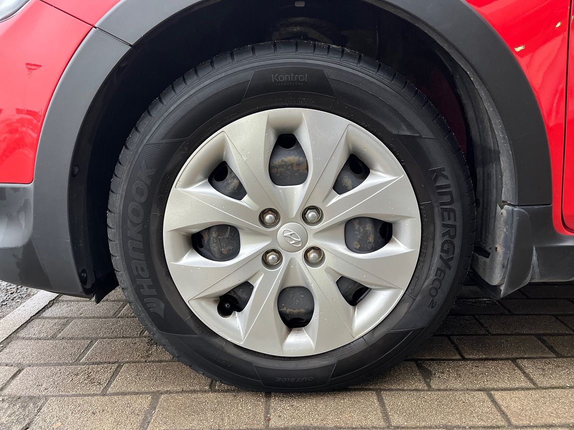 Легковой автомобиль: Hyundai I20