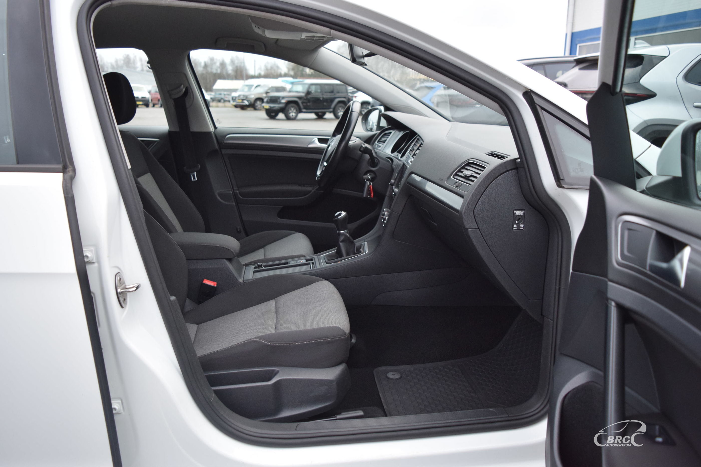 Vieglā automašīna: Volkswagen Golf