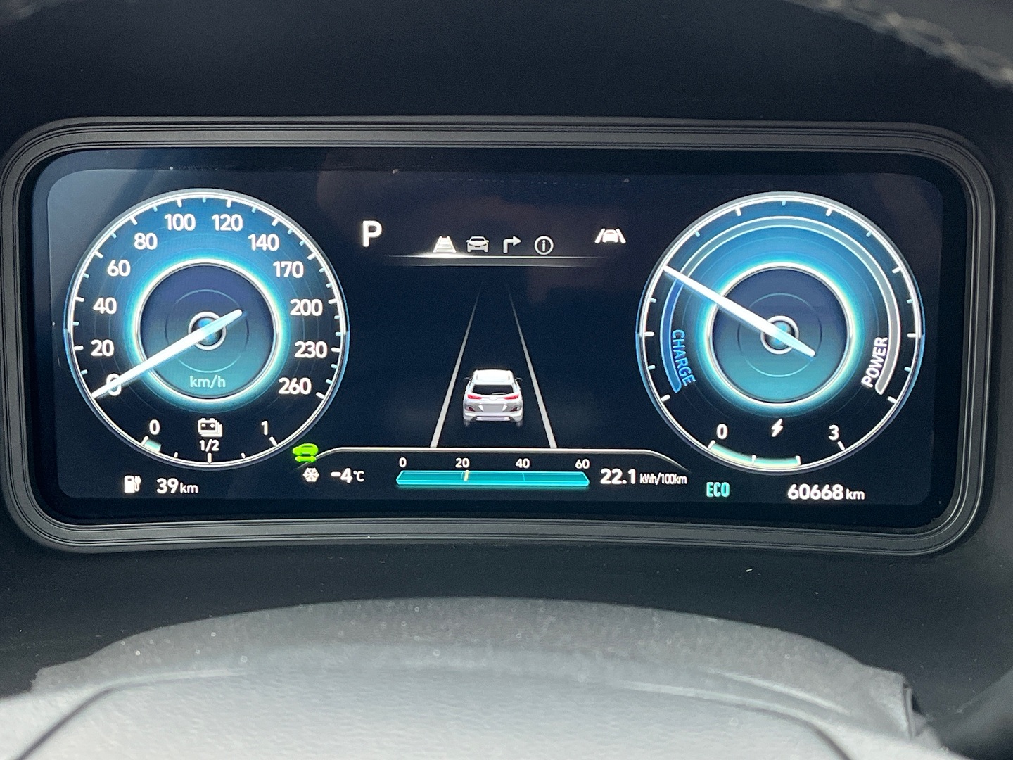 Легковой автомобиль: Hyundai KONA