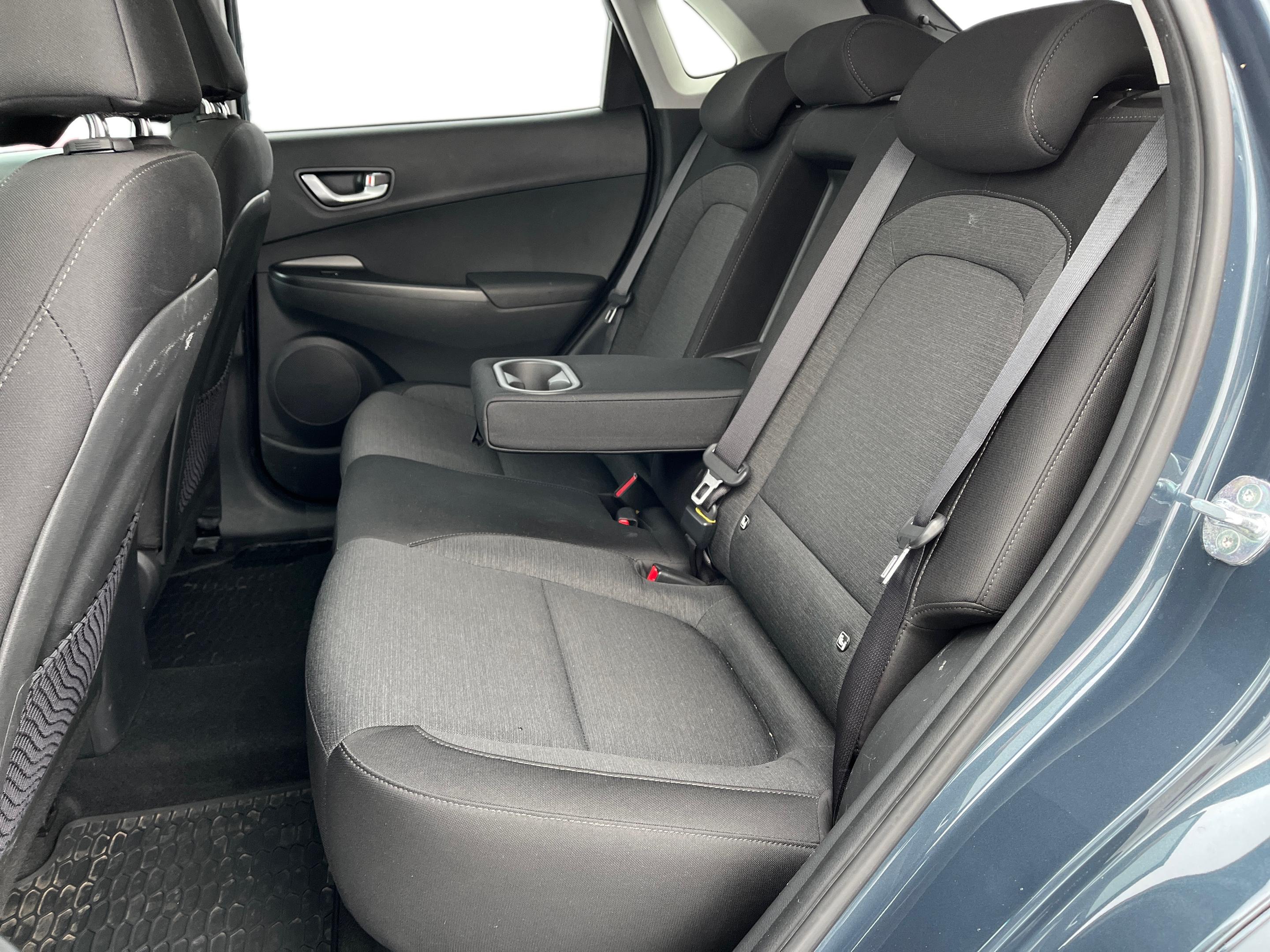 Легковой автомобиль: Hyundai KONA