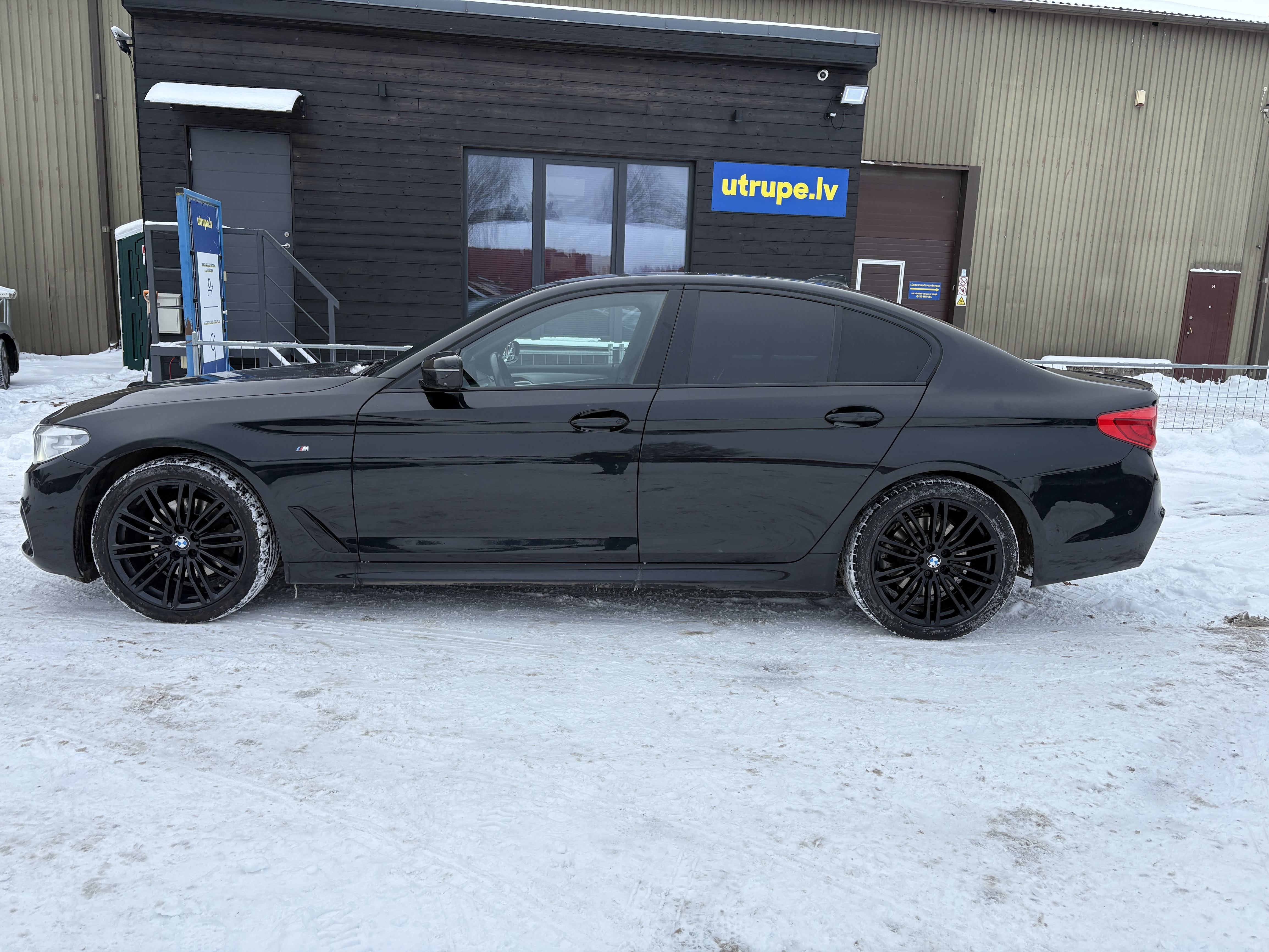 Car: BMW 520 d xDrive