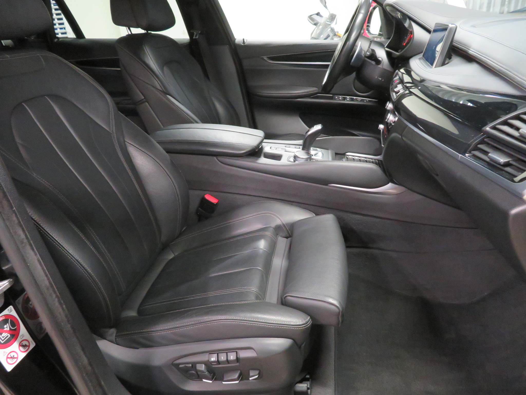 Vieglā automašīna: BMW X6 xDrive30d