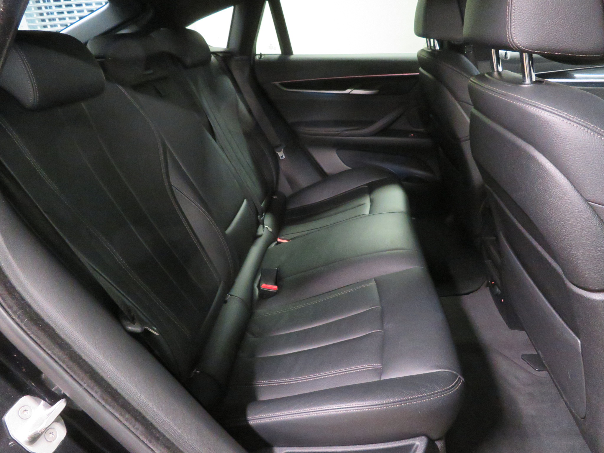 Vieglā automašīna: BMW X6 xDrive30d
