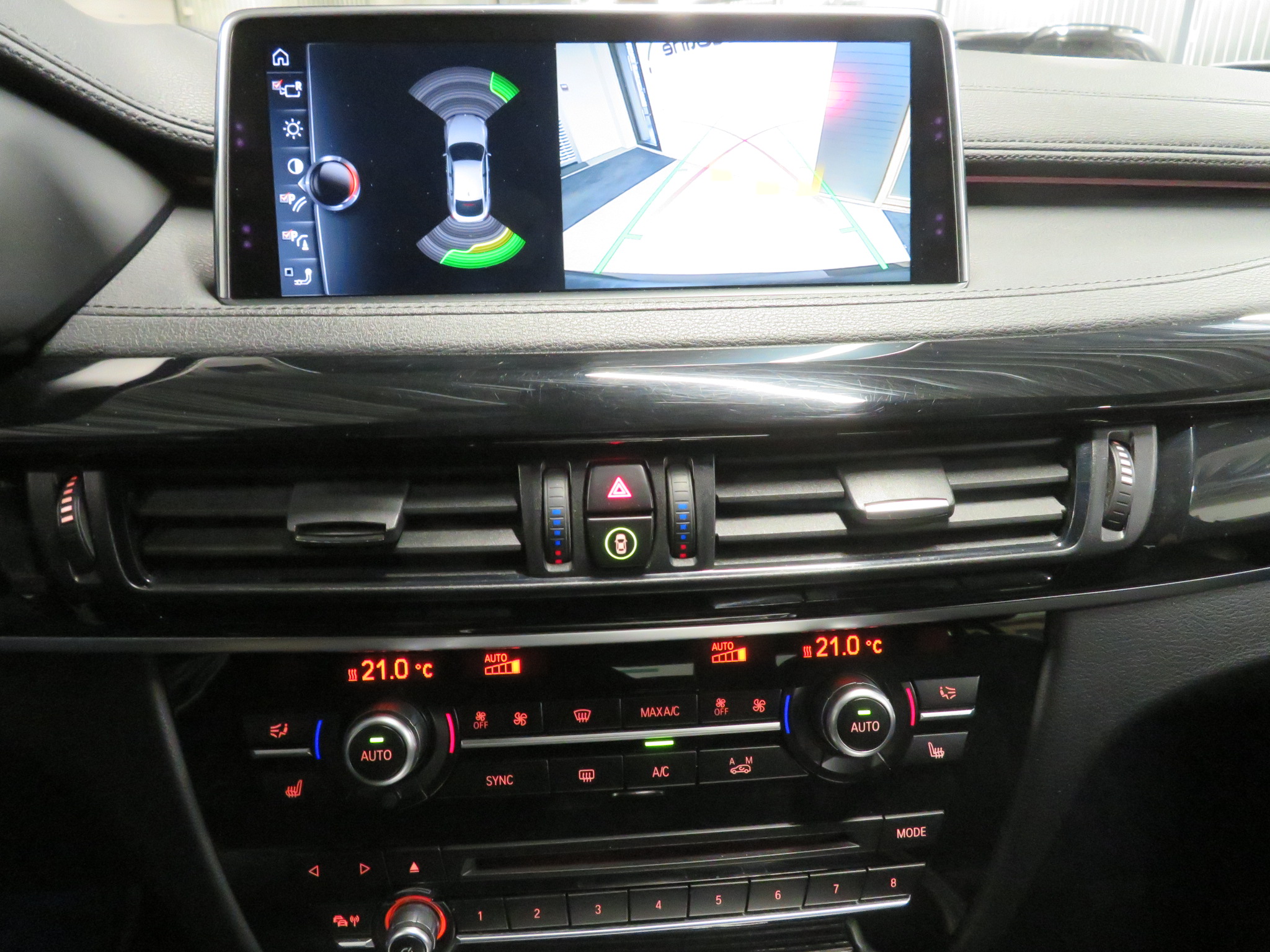 Vieglā automašīna: BMW X6 xDrive30d