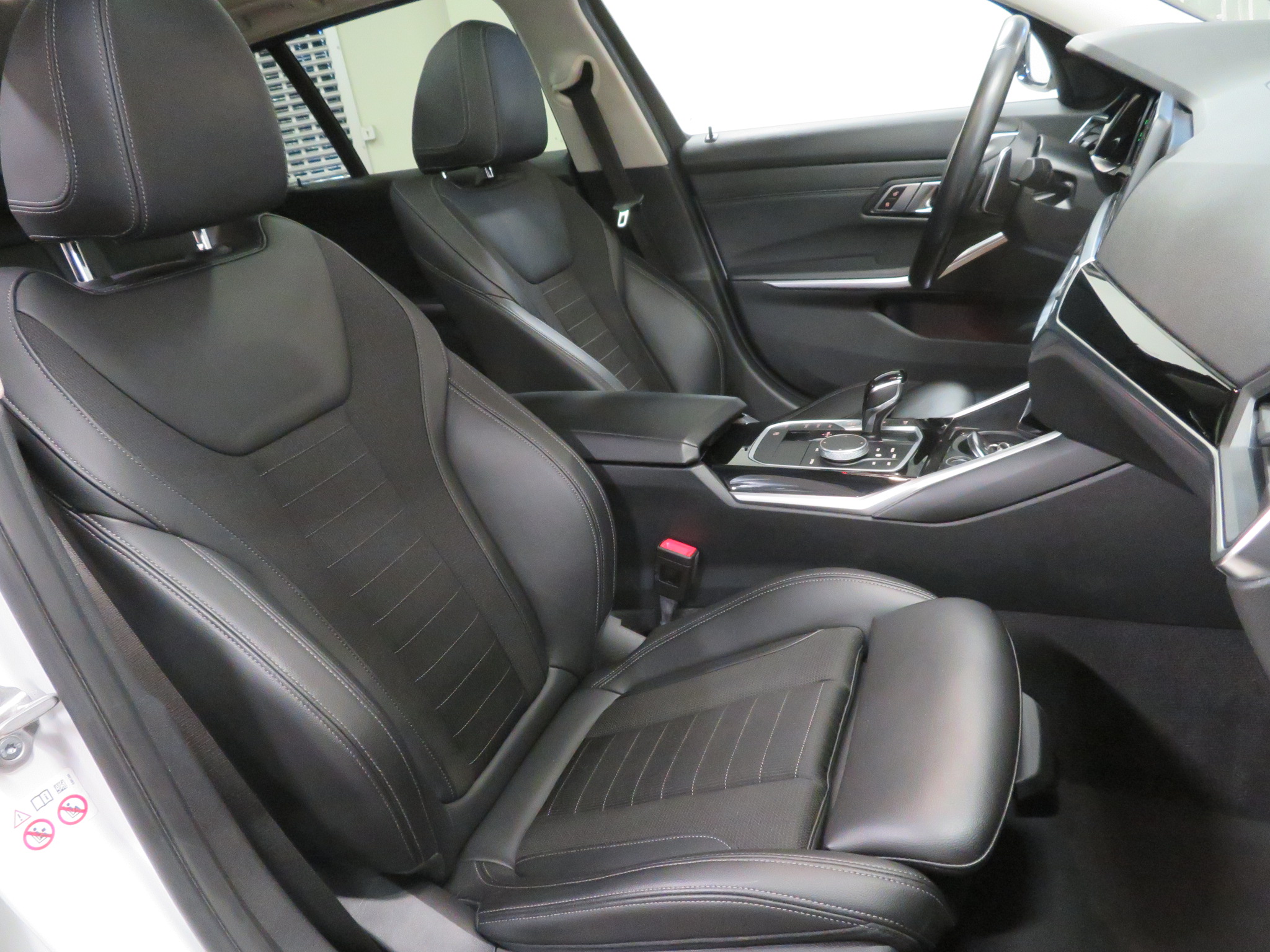 Car: BMW 330 D