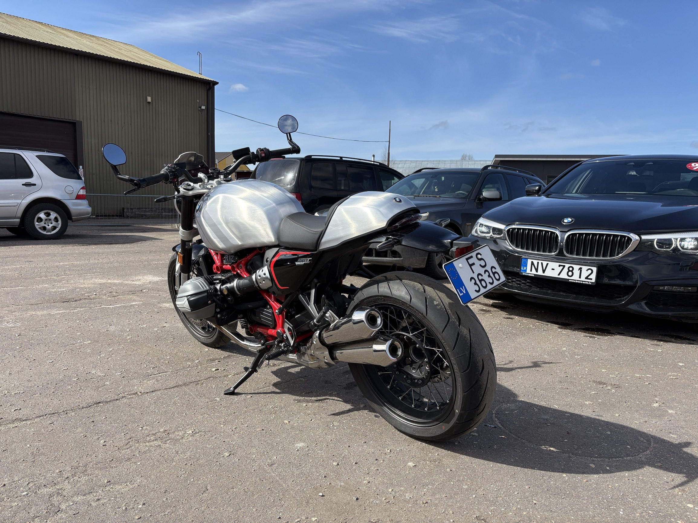 Vieglā automašīna: BMW R 12 NINET
