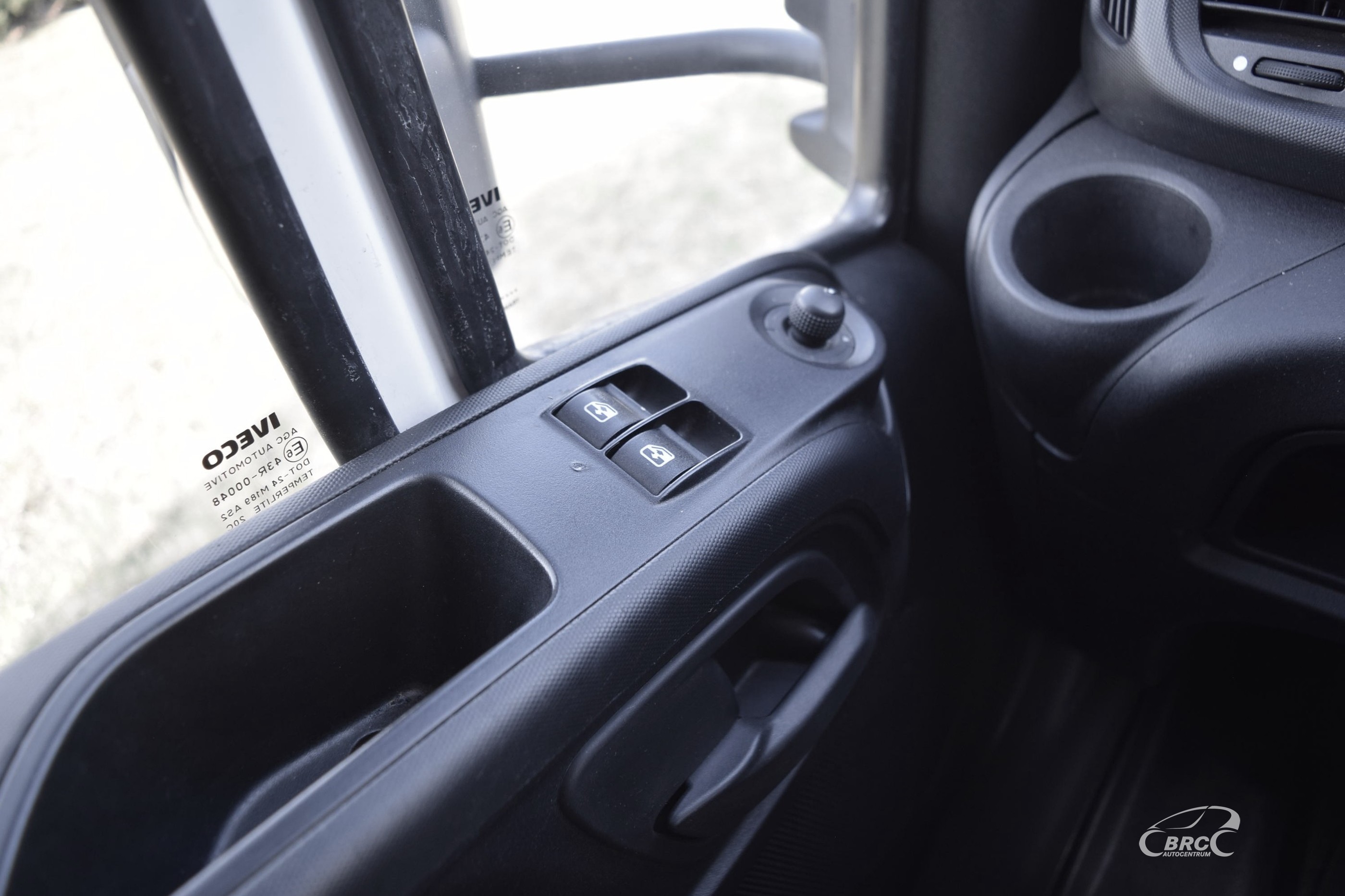 Komerctransports: Iveco 35C18