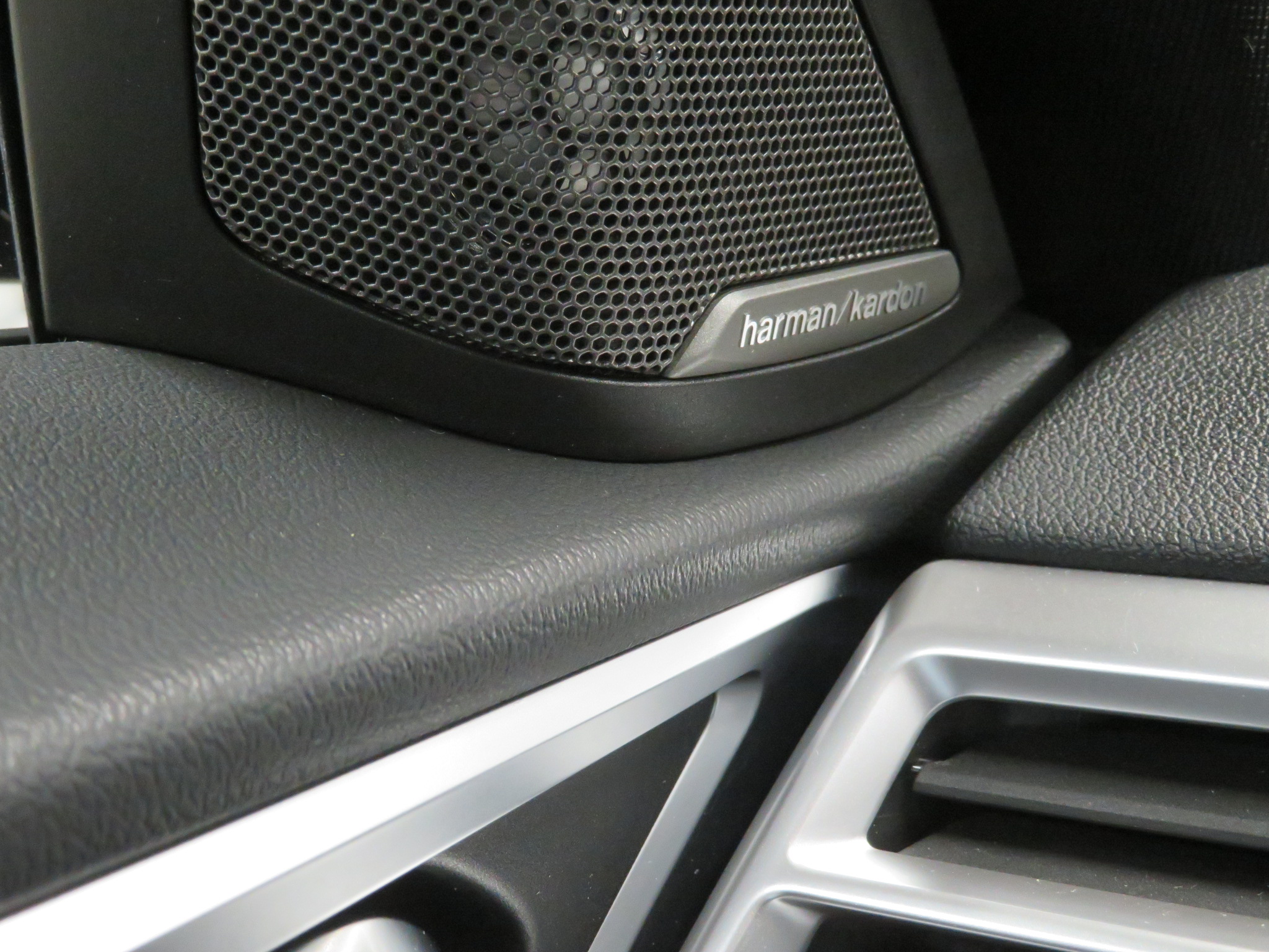 Vieglā automašīna: BMW i4 M50 xDrive