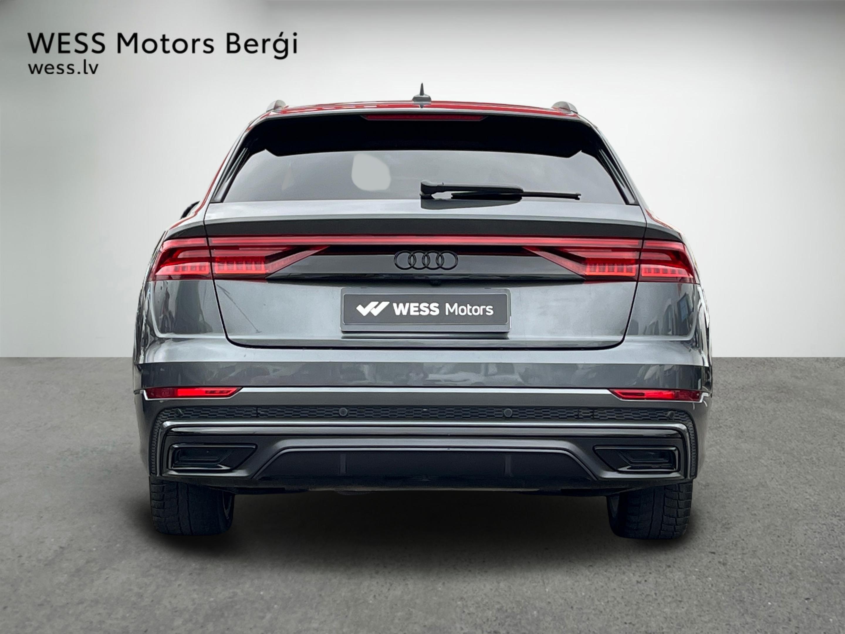 Vieglā automašīna: Audi Q8