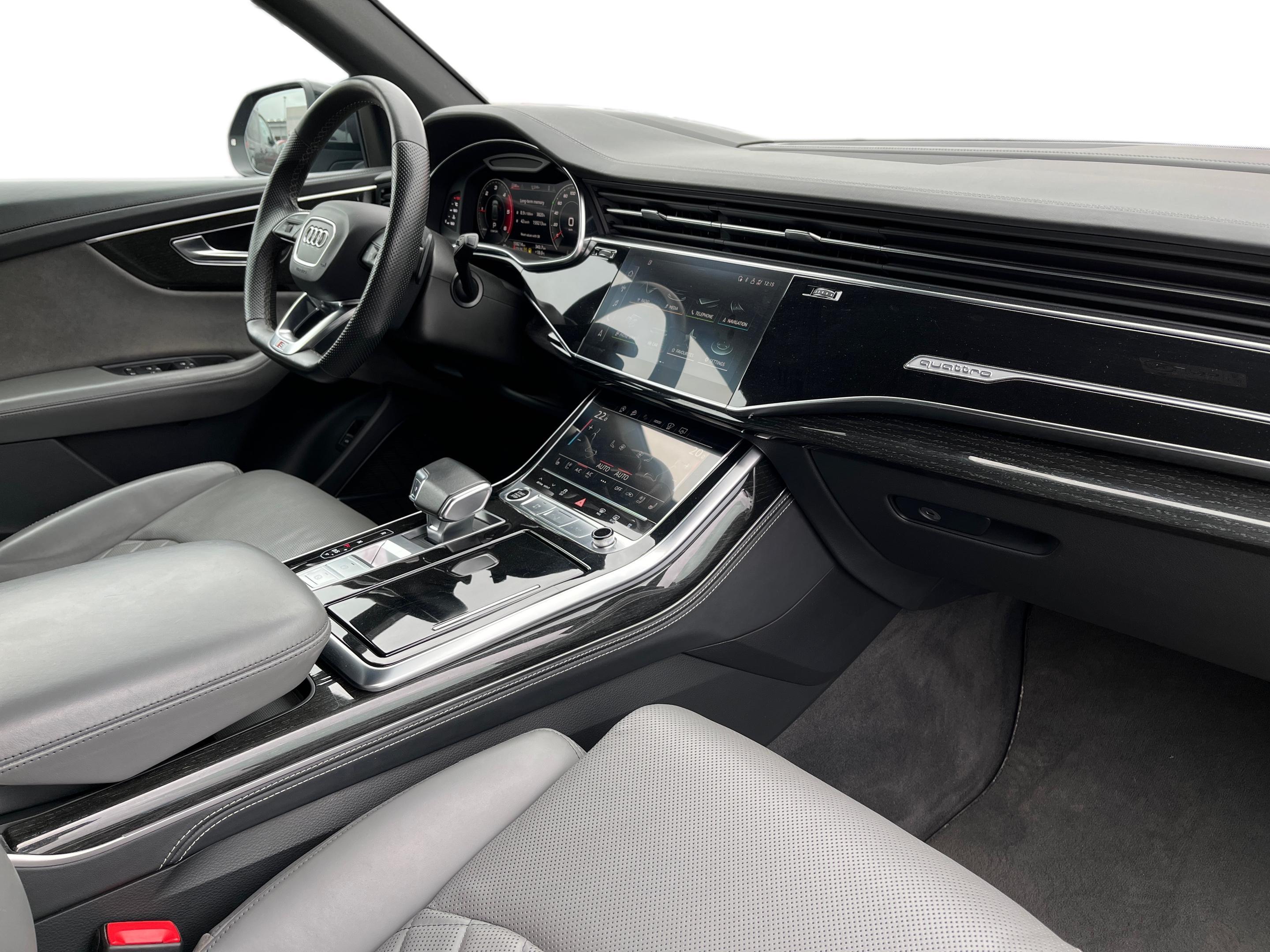 Vieglā automašīna: Audi Q8