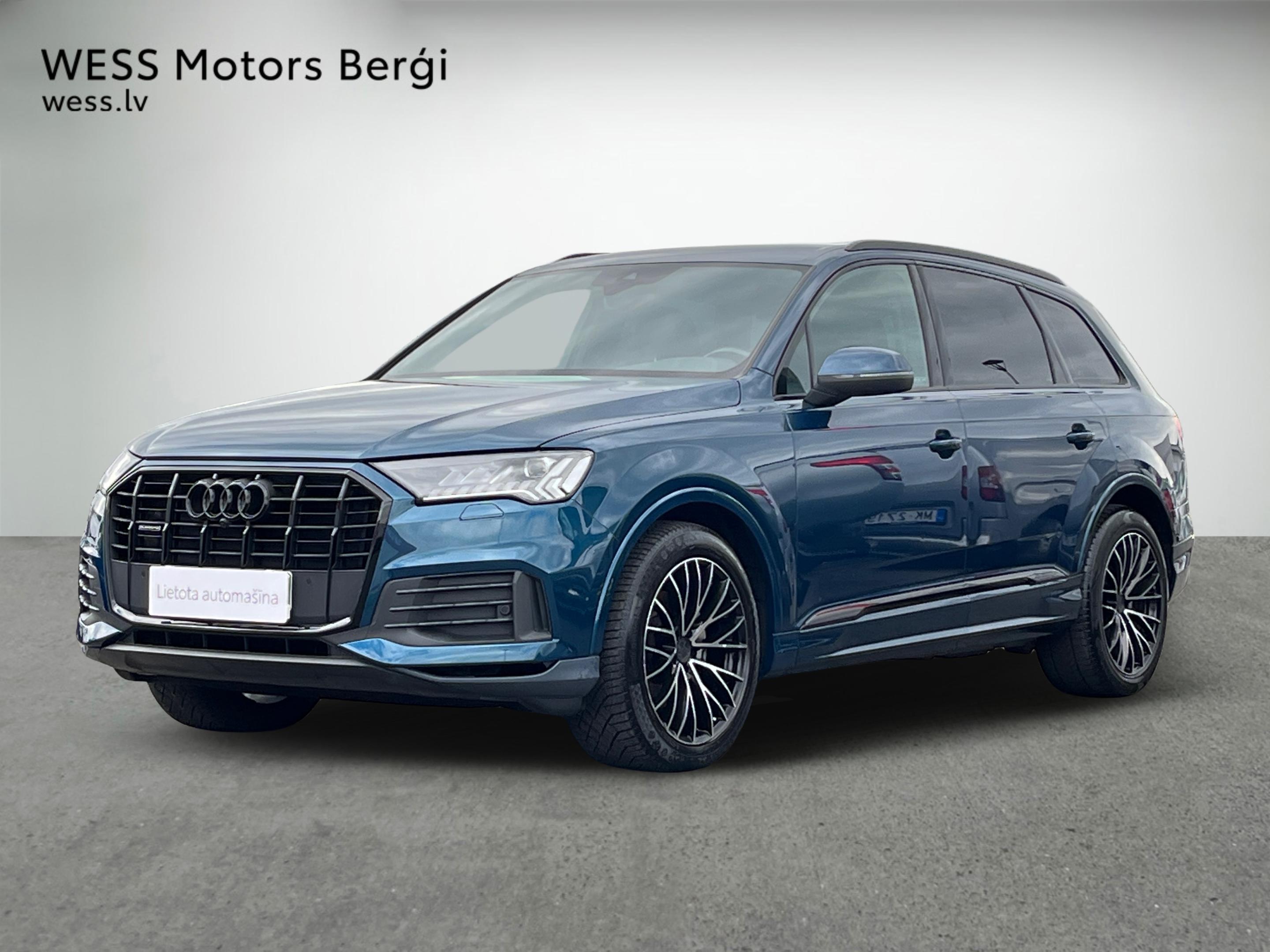 Car: Audi Q7