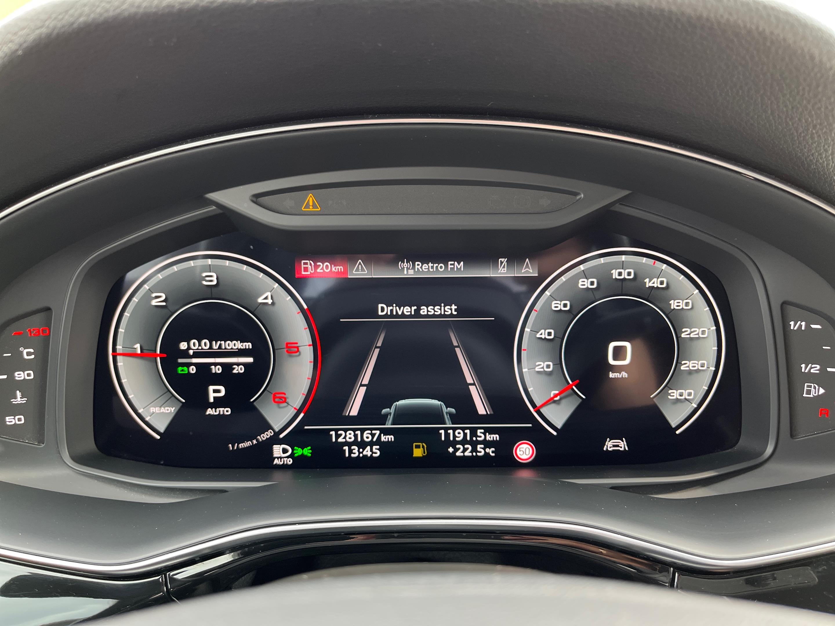 Car: Audi Q7
