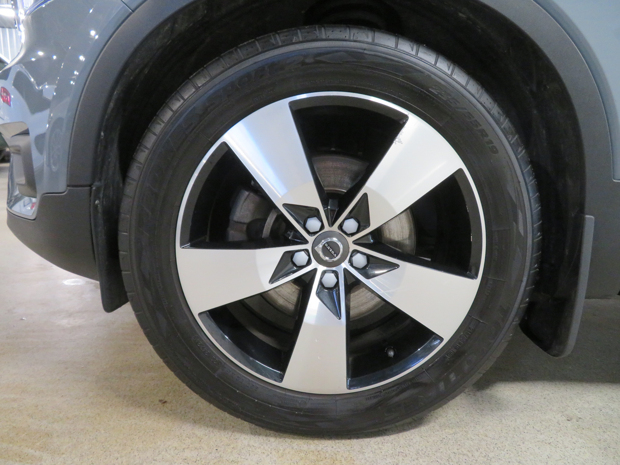 Car: Volvo XC40