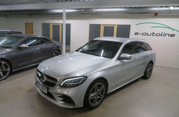 Car: Mercedes-Benz C 200